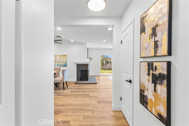 325 Echo Court, San Bernardino CA: https://media.crmls.org/medias/acdf9892-b379-4c6a-93f1-78e3b4c4bfaf.jpg