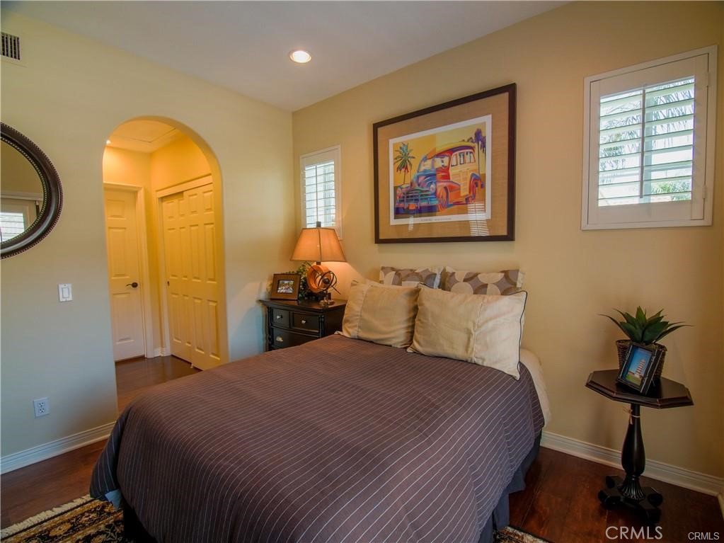 MLS #OC25261666 image #35