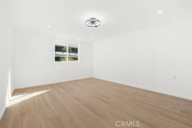 MLS #OC25171234 image #23