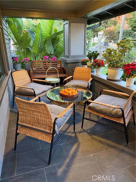 Detail Gallery Image 4 of 73 For 223 N. St. Andrews, Los Angeles,  CA 90004 - 7 Beds | 6/1 Baths