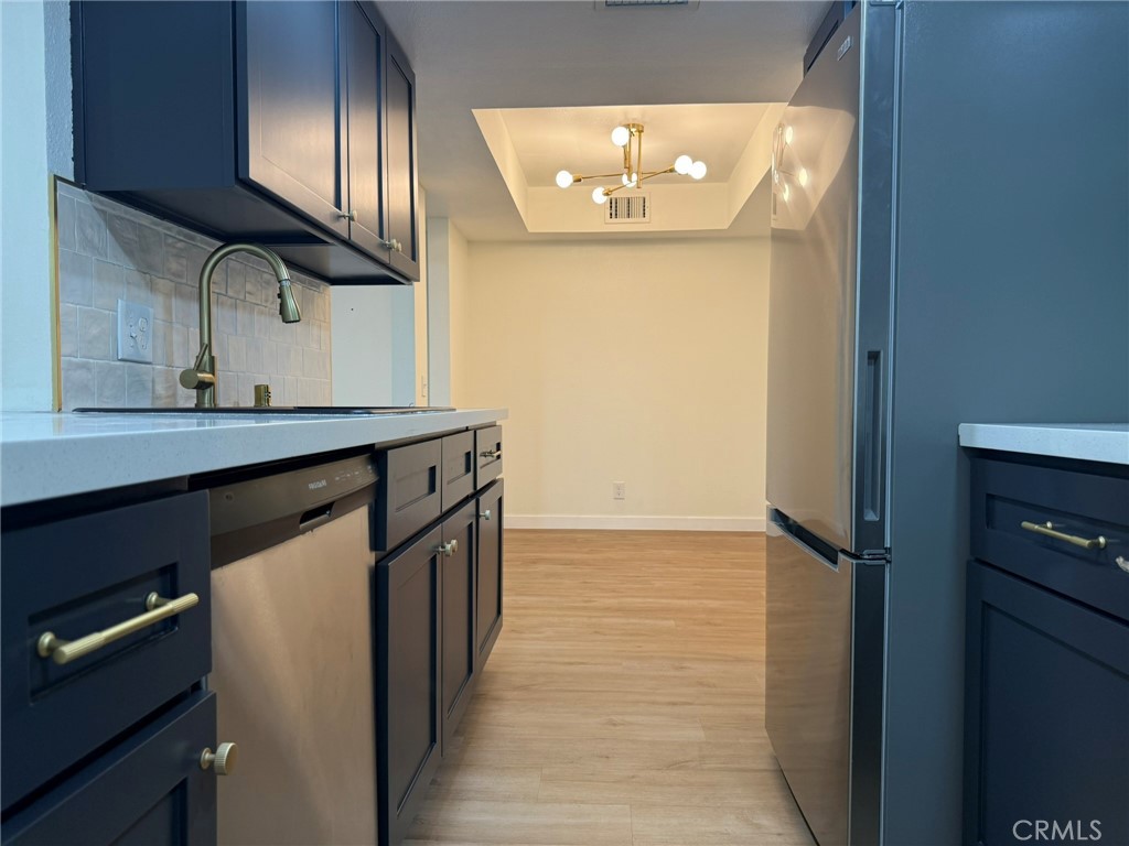 MLS #OC25197400 image #1