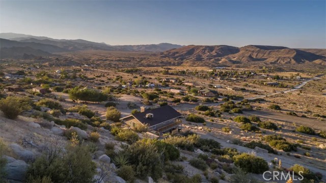 Detail Gallery Image 34 of 39 For 5637 Minna Gombell Ln, Pioneertown,  CA 92268 - 2 Beds | 2 Baths