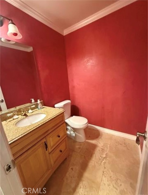 Detail Gallery Image 34 of 41 For 6912 Remmet Ave #5,  Canoga Park,  CA 91303 - 2 Beds | 2/1 Baths