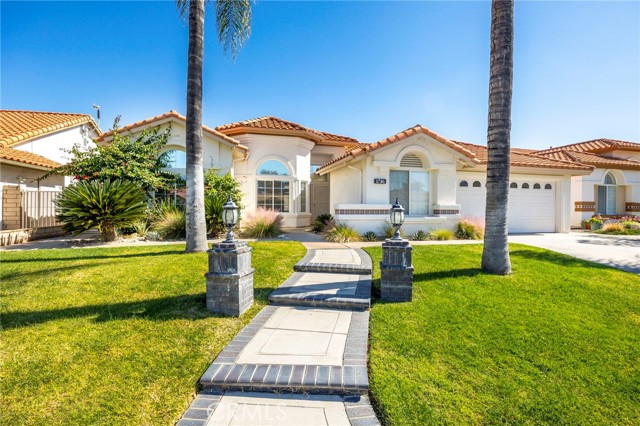 Detail Gallery Image 2 of 54 For 1756 Seven Hills, Hemet,  CA 92545 - 3 Beds | 3 Baths