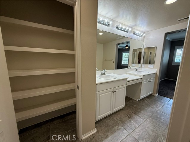 Detail Gallery Image 20 of 39 For 30505 Canyon Hills Rd #403,  Lake Elsinore,  CA 92532 - 2 Beds | 2/1 Baths