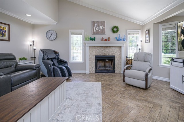 Detail Gallery Image 7 of 45 For 41167 via Cielito, Temecula,  CA 92591 - 3 Beds | 3 Baths