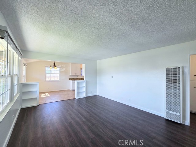 Image 3 of 27 For 5611 Orange Ave