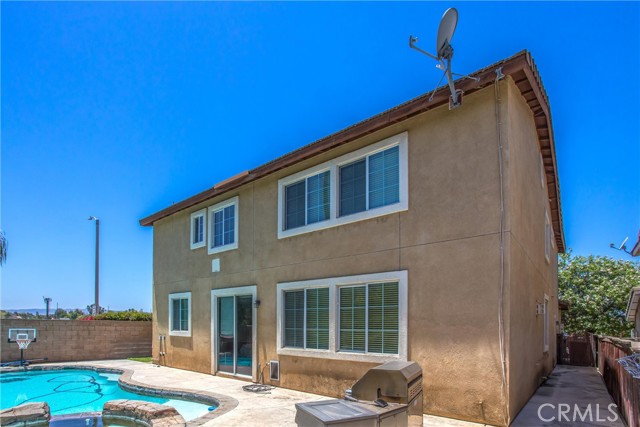 1802 Pummelo Drive, Redlands CA: https://media.crmls.org/medias/ace4cee5-2d4c-4b1e-819f-32a672298547.jpg