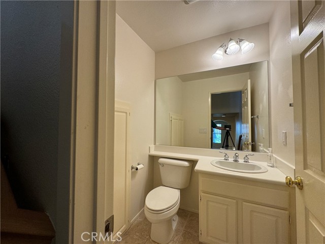 Detail Gallery Image 18 of 41 For 28154 Ashbrook Ln, Valencia,  CA 91354 - 2 Beds | 2/1 Baths
