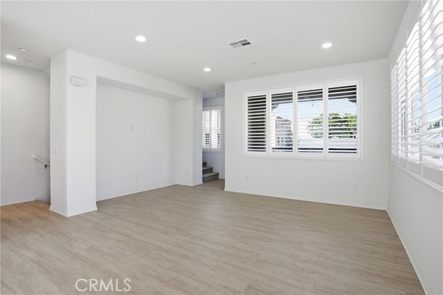 Detail Gallery Image 13 of 34 For 811 N Dalton Ave #105,  Azusa,  CA 91702 - 4 Beds | 3/1 Baths