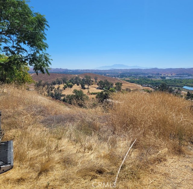 29400 Nichols Street, Lake Elsinore CA: https://media.crmls.org/medias/ace586f0-4043-4d4a-8f58-aa3681cc9a3d.jpg