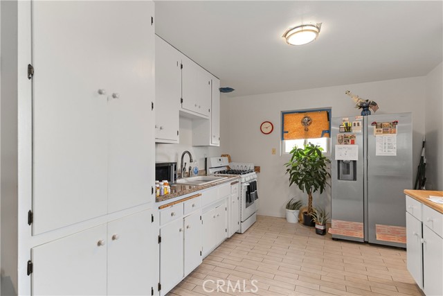 Detail Gallery Image 20 of 53 For 9404 Mesa, Lucerne Valley,  CA 92356 - 2 Beds | 1 Baths