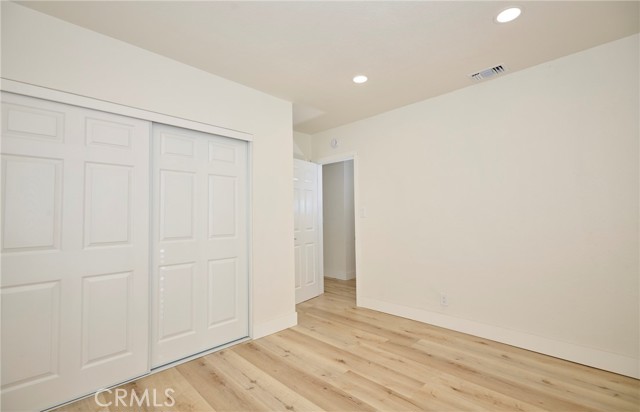 6001 De La Vista, Jurupa Valley CA: https://media.crmls.org/medias/ace698ef-5367-43e0-b556-a912c869d8e7.jpg