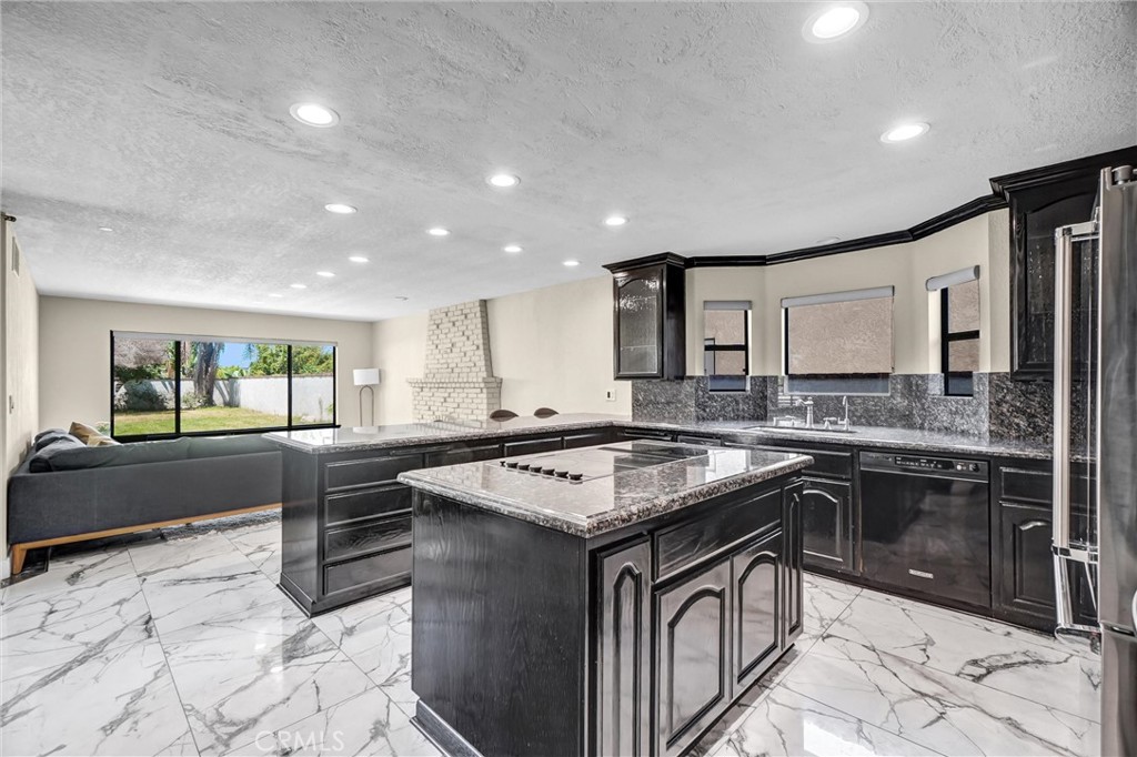 MLS #OC26163465 image #8