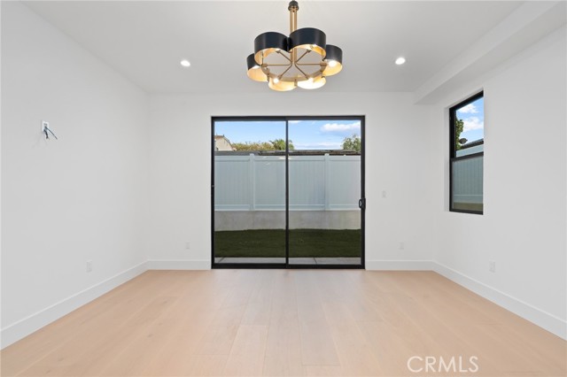 Detail Gallery Image 40 of 44 For 110 S Irena Ave #B,  Redondo Beach,  CA 90277 - 3 Beds | 4/1 Baths