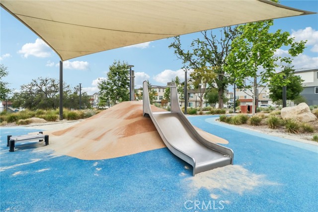 Detail Gallery Image 33 of 36 For 27230 Red Willow Ct, Valencia,  CA 91381 - 3 Beds | 2/1 Baths