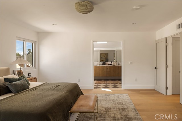 4 Bed Home for Sale in Costa Mesa, California