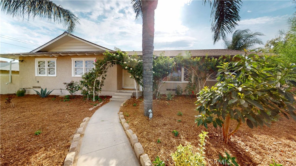 732 N Olive Avenue