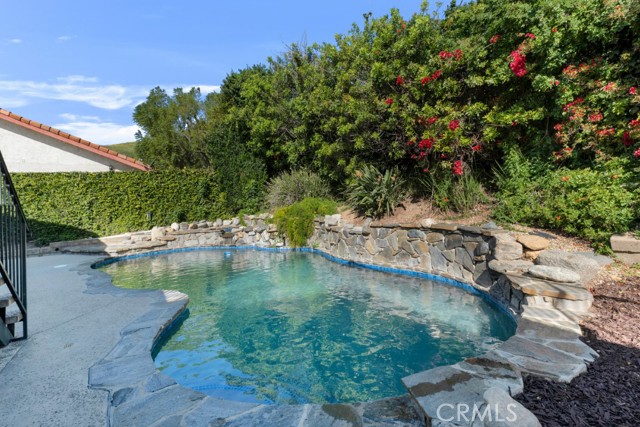 Detail Gallery Image 32 of 40 For 17567 Doric St, Granada Hills,  CA 91344 - 3 Beds | 2 Baths