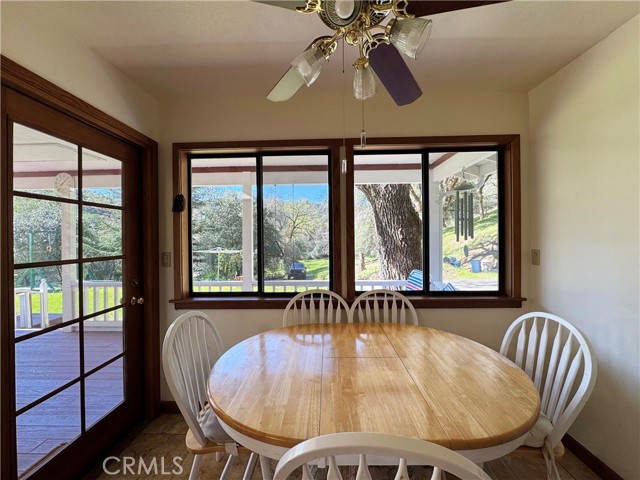 Detail Gallery Image 24 of 75 For 1800 Boonville Rd, Ukiah,  CA 95482 - 5 Beds | 4/1 Baths