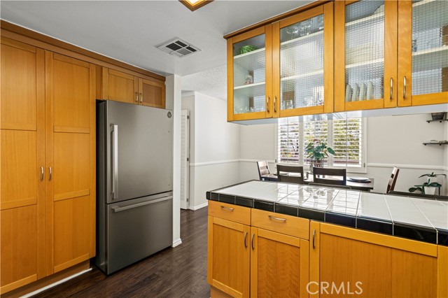 Detail Gallery Image 5 of 33 For 15614 Crestview Ln #63,  Granada Hills,  CA 91344 - 2 Beds | 3 Baths