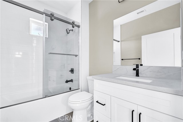 Image 41 of 51 For 5602 Verdura Ave
