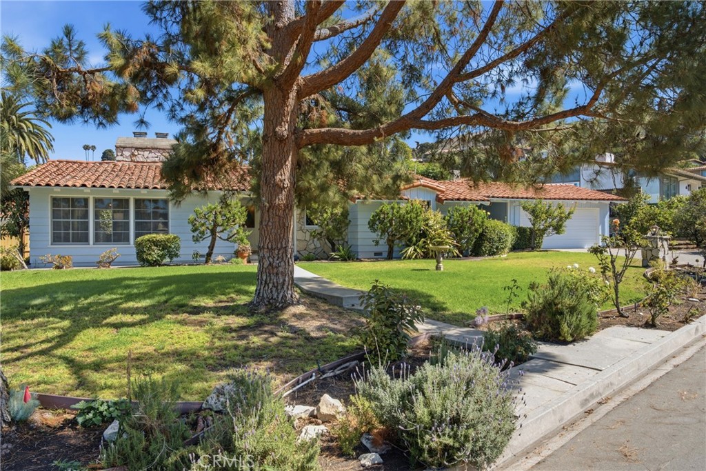 Picture of Palos Verdes Estates, CA 90274