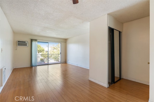 820 N Raymond Avenue, Pasadena CA: https://media.crmls.org/medias/acec8d6d-49c9-4789-a9f3-99e06e94fad7.jpg