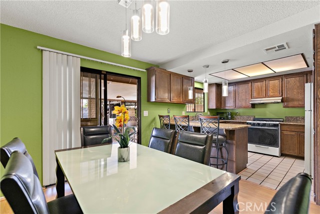 Detail Gallery Image 12 of 45 For 2959 Havasu Ct, Highland,  CA 92346 - 4 Beds | 2 Baths