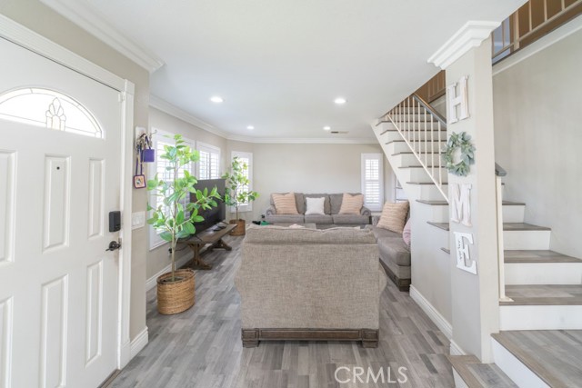 Detail Gallery Image 4 of 48 For 8636 Rancho Cerona Dr, Paramount,  CA 90723 - 4 Beds | 2/1 Baths