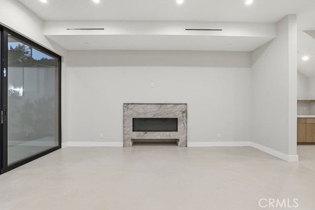 Detail Gallery Image 9 of 22 For 4617 Atoll Ave, Sherman Oaks,  CA 91423 - 5 Beds | 5 Baths