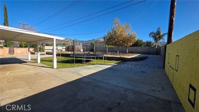 Detail Gallery Image 15 of 18 For 7079 Cienega, Highland,  CA 92346 - 5 Beds | 2/1 Baths