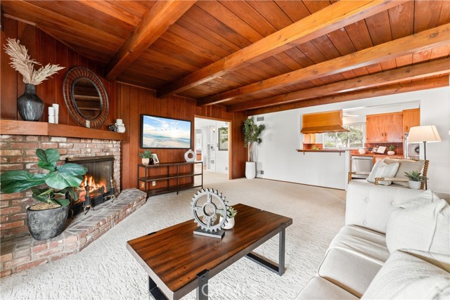 8333 Calmosa Avenue, Whittier CA: https://media.crmls.org/medias/acee77a8-7dd3-42a5-ba6d-bf7c091d938d.jpg