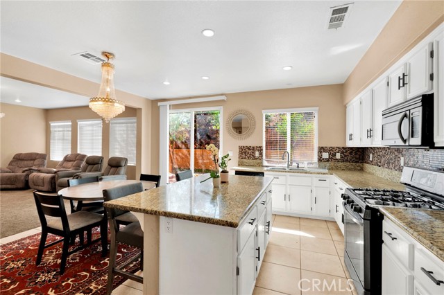 Detail Gallery Image 47 of 74 For 12655 Verano, Victorville,  CA 92392 - 5 Beds | 4/1 Baths