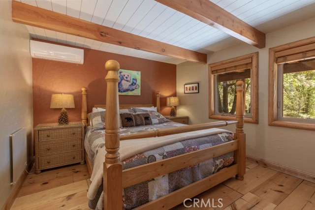 190 Yosemite Drive, Big Bear City CA: https://media.crmls.org/medias/aceeecf7-ffb4-4152-a031-5307e07655ca.jpg