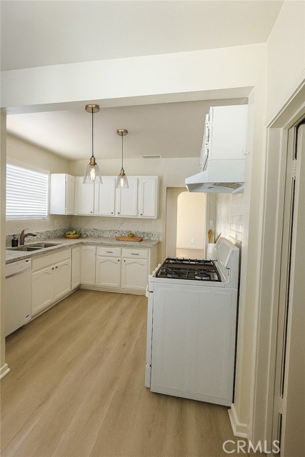Detail Gallery Image 16 of 26 For 10563 Las Lunitas, Tujunga,  CA 91042 - 3 Beds | 1 Baths