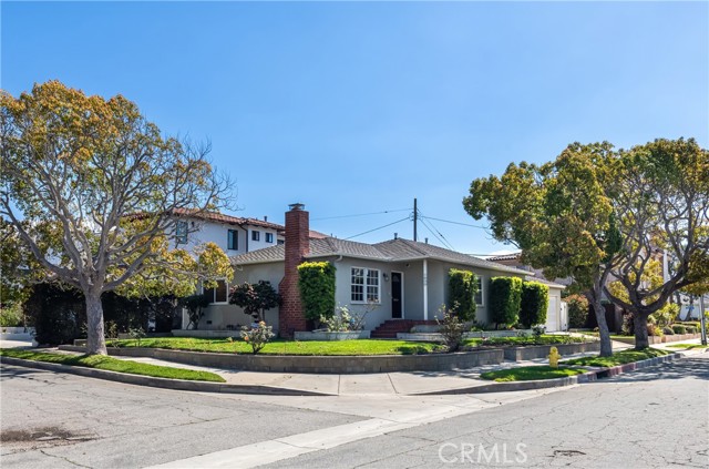 1600 21st Street, Manhattan Beach, California 90266, 3 Bedrooms Bedrooms, ,2 BathroomsBathrooms,Residential,Sold,21st,SB24044657