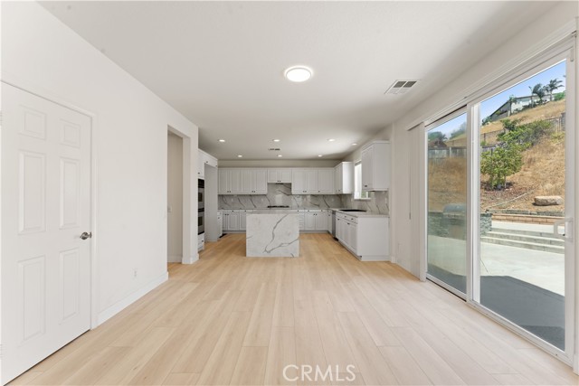 Detail Gallery Image 39 of 41 For 16395 Ridge Field, Riverside,  CA 92503 - 5 Beds | 4 Baths