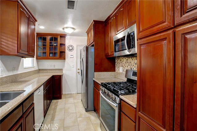 Detail Gallery Image 10 of 23 For 2130 Camarina Dr, Rowland Heights,  CA 91748 - 3 Beds | 2 Baths