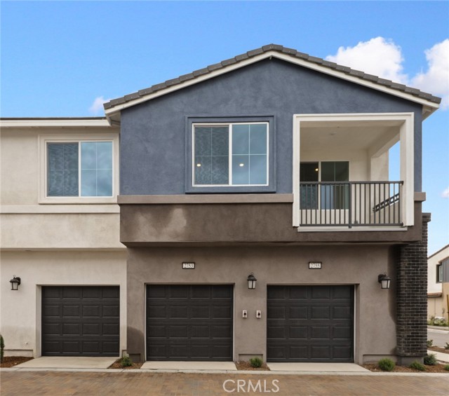 Detail Gallery Image 3 of 30 For 2753 E Amberley Privado, Ontario,  CA 91762 - 3 Beds | 2/1 Baths