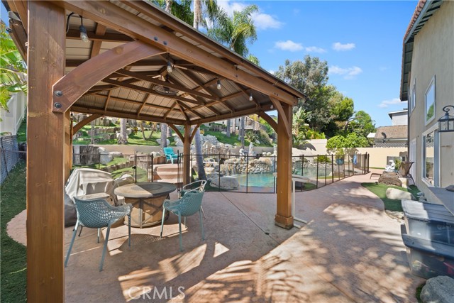 25261 Grissom Road, Laguna Hills CA: https://media.crmls.org/medias/acf299a5-5e8c-457f-926b-261df7b4ceb5.jpg