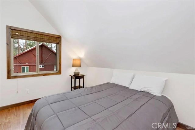 40221 Esterly Lane, Big Bear Lake CA: https://media.crmls.org/medias/acf2cde6-bc3d-40c6-86a8-cf91d7b28b7a.jpg