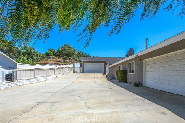 31607 Florida Street, Redlands CA: https://media.crmls.org/medias/acf2ff62-7bbf-4ed3-94aa-2e4e308f9e7a.jpg