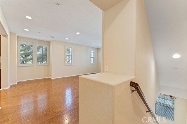 Detail Gallery Image 10 of 29 For 31 Lookout, Tustin,  CA 92782 - 3 Beds | 3/1 Baths