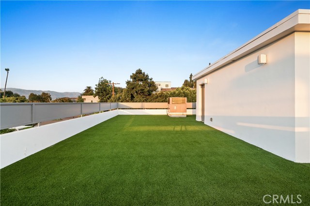 Detail Gallery Image 32 of 36 For 5000 Cleon #1/2,  North Hollywood,  CA 91601 - 4 Beds | 3 Baths