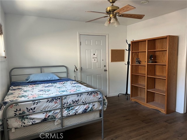 9810 Sharon Avenue, Riverside CA: https://media.crmls.org/medias/acf4a85b-c06c-41f3-a468-31a2786a02ea.jpg