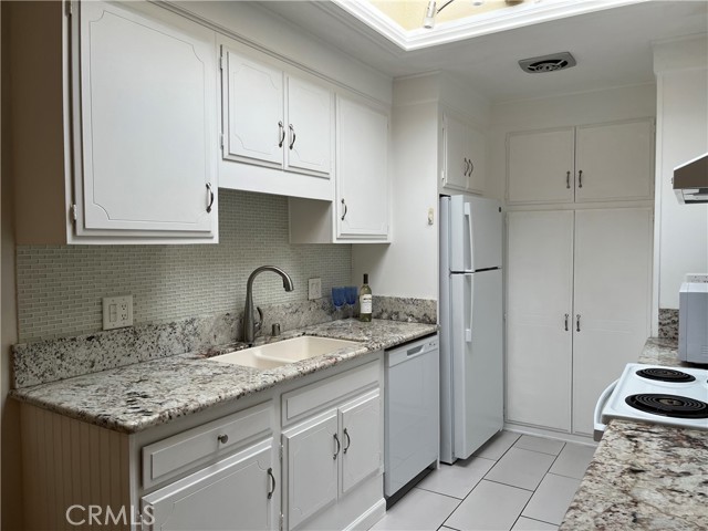 Detail Gallery Image 9 of 23 For 956 Calle Aragon #H,  Laguna Woods,  CA 92637 - 2 Beds | 1 Baths