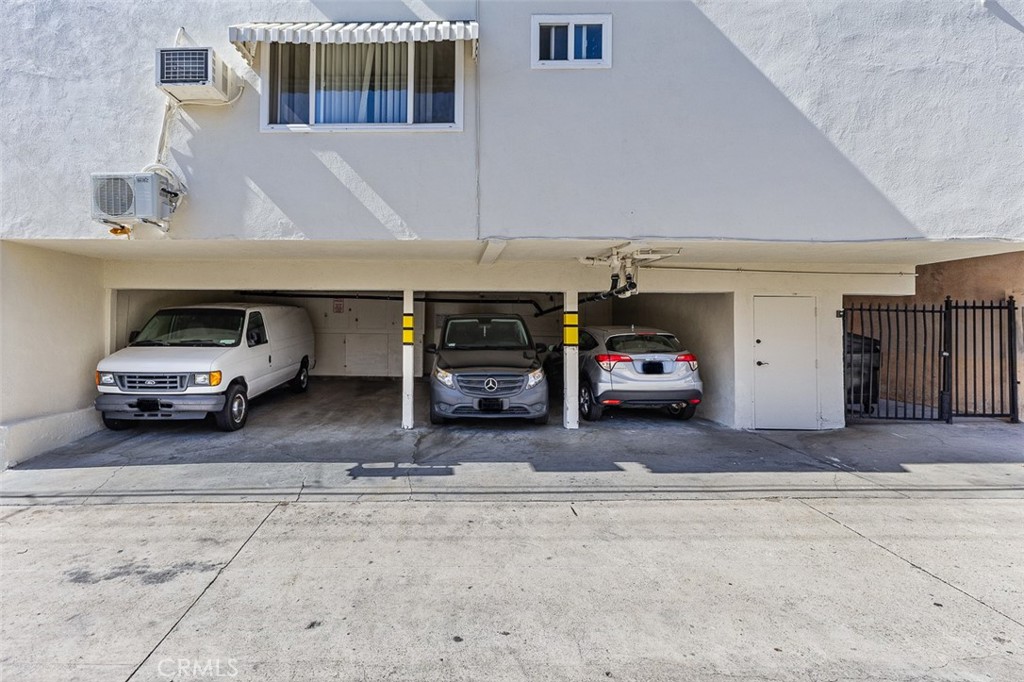 1052 Elm AvenueGlendale img 25