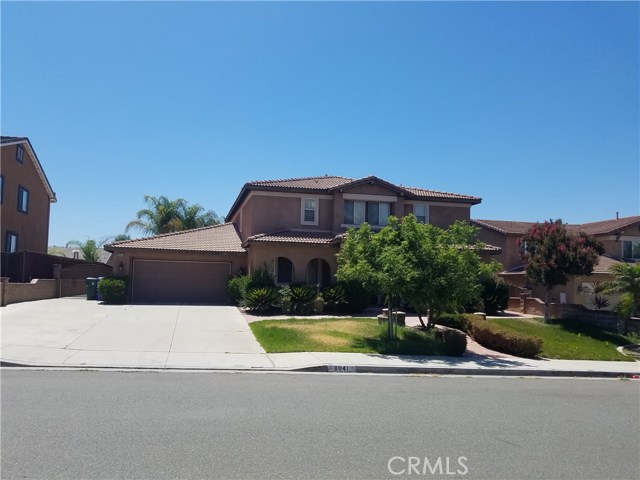 8041 Palm View Ln, Riverside, CA 92508