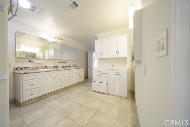 Detail Gallery Image 34 of 58 For 11020 Viento Pl, Apple Valley,  CA 92308 - 5 Beds | 3 Baths